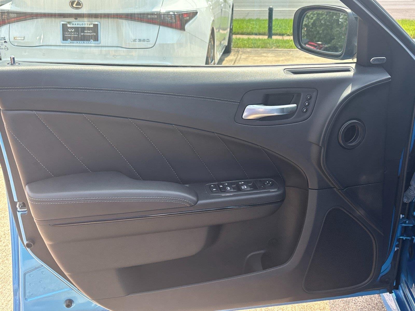 Used 2023 B5 Blue Pearlcoat Dodge Scat Pack image 13