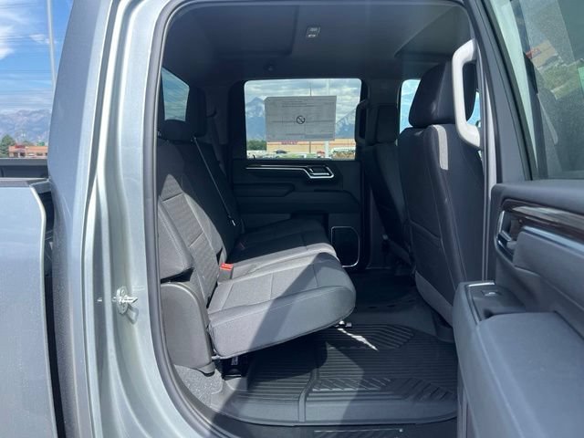 New 2026 Sterling Gray Metallic Chevrolet LT image 28