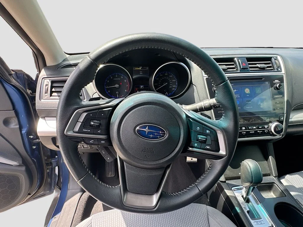 Used 2019 Blue Subaru 2.5i Premium image 11