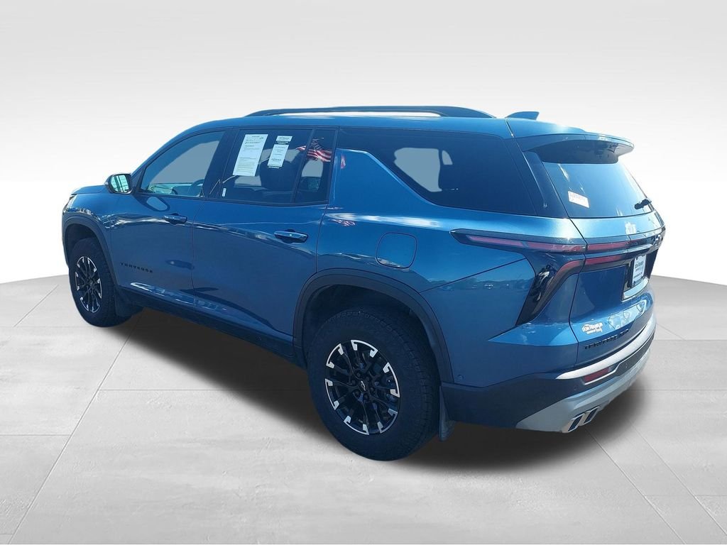Used 2025 Blue Chevrolet Z71 image 3