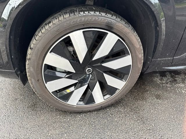 Certified Used 2025 Black Volvo T8 Ultra image 11