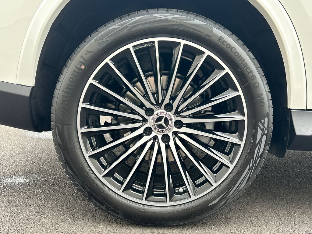 New 2027 Polar White Mercedes-Benz GLC 300 image 33