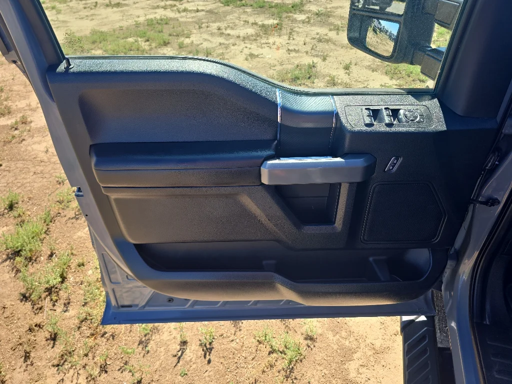 Used 2019  Ford XLT image 11