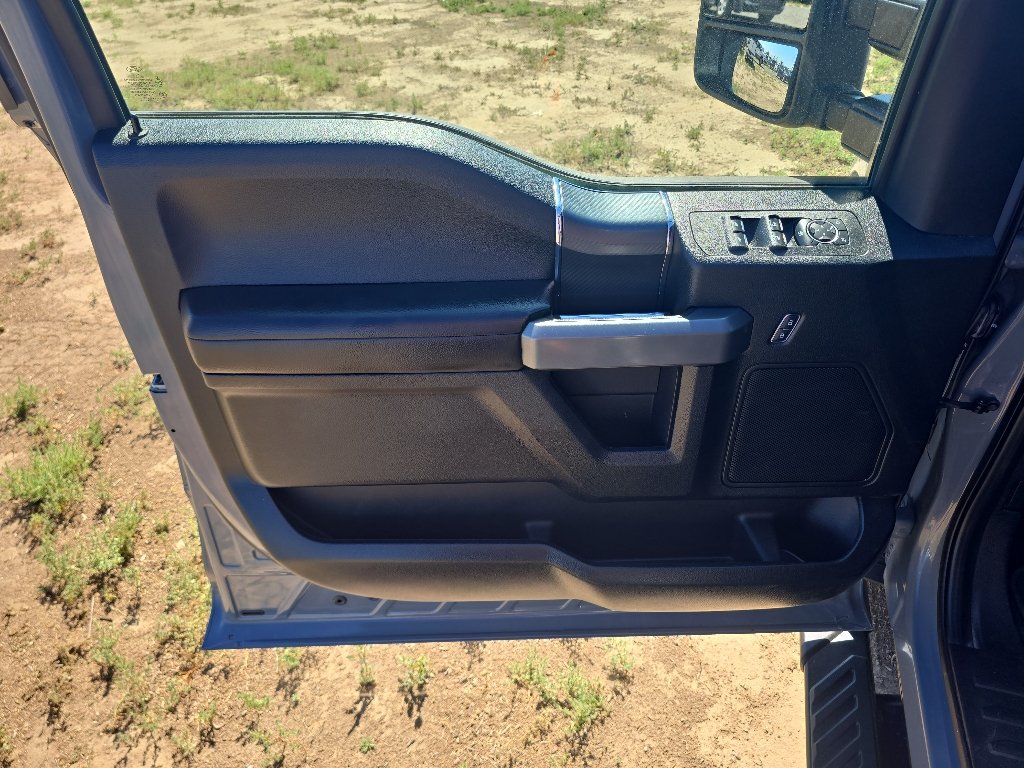 Used 2019  Ford XLT image 11