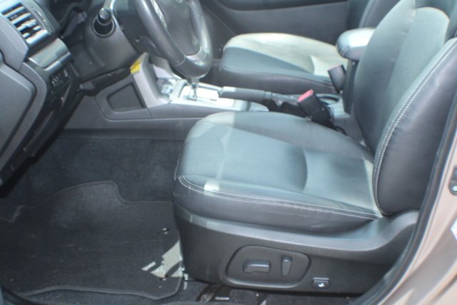 Used 2014 Burnished Bronze Metallic Subaru 2.5i Limited image 14
