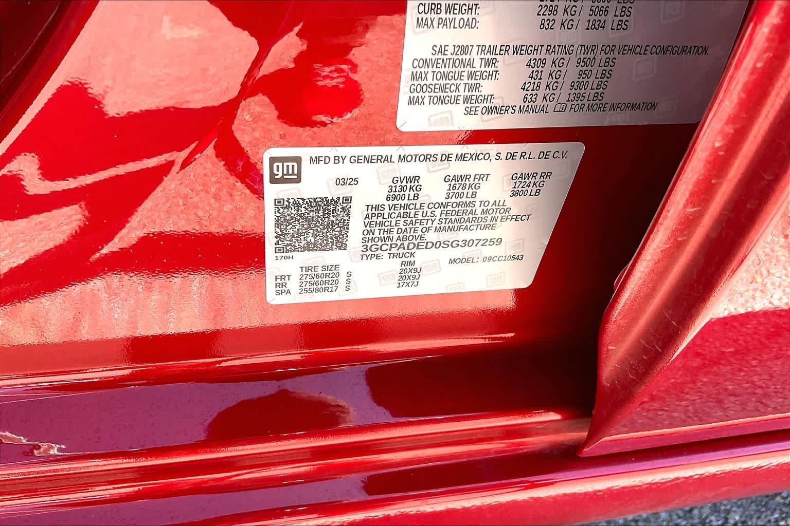 Used 2025 Radiant Red Tintcoat Chevrolet RST image 34