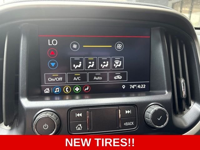 Used 2022 Black Chevrolet Z71 image 11