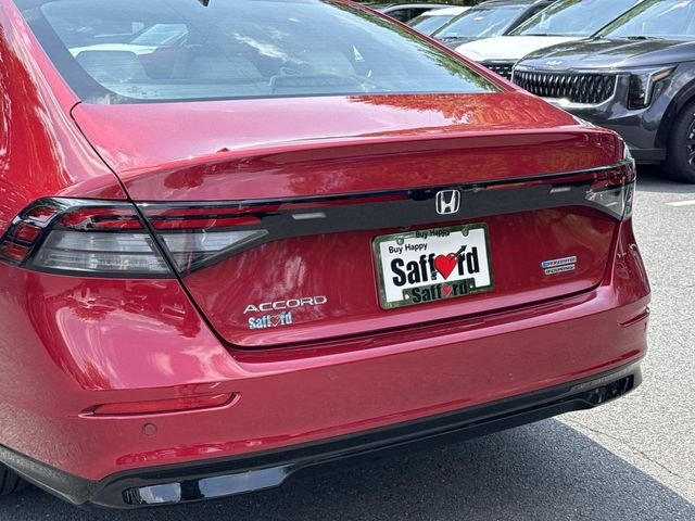Used 2024 Red Honda Touring image 11
