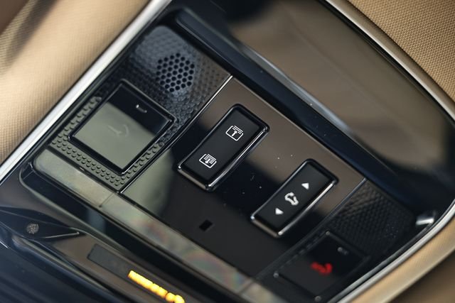 New 2026 Fuji White Land Rover Dynamic SE image 52