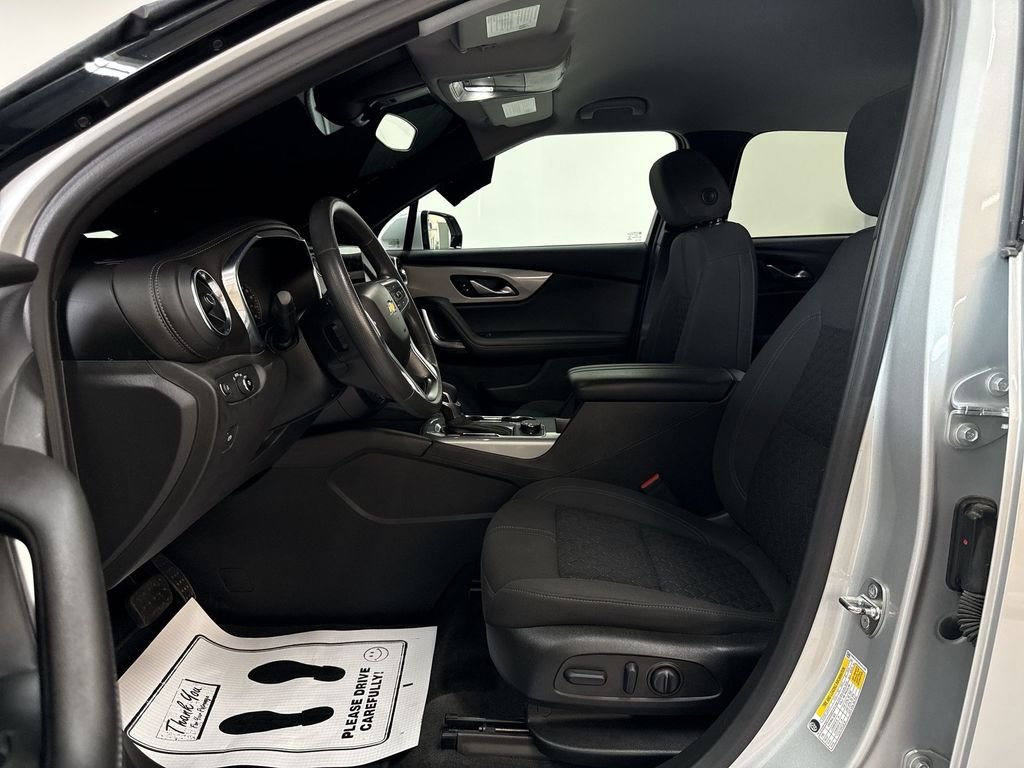 Used 2022 Silver Ice Metallic Chevrolet LT image 12