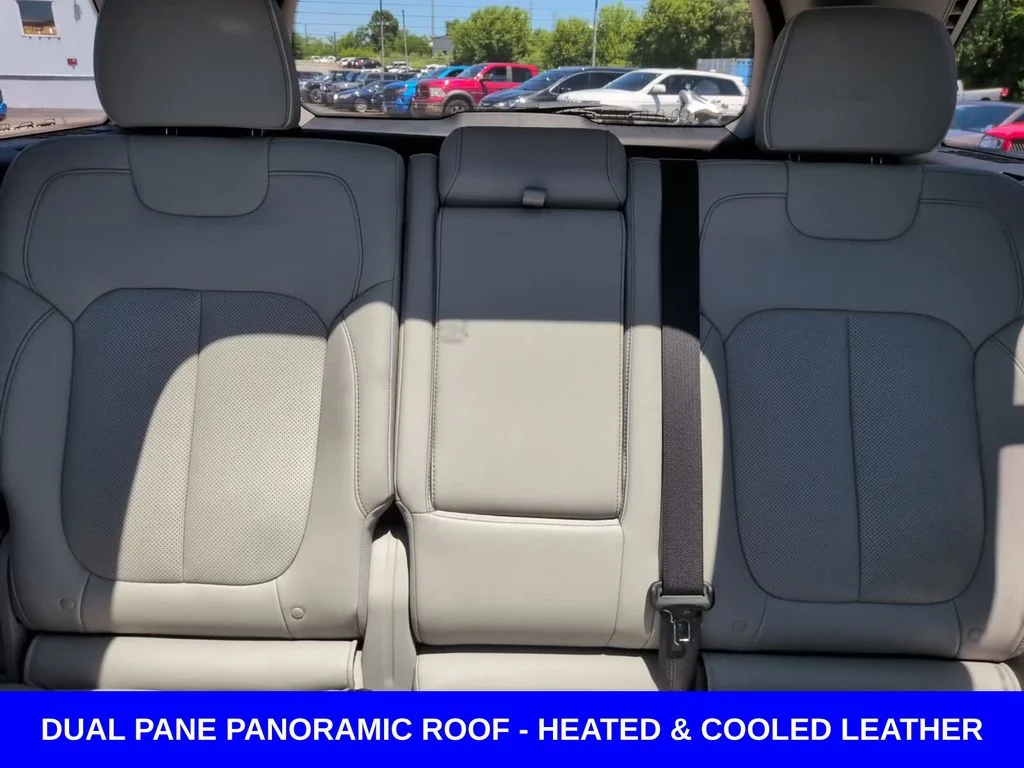 Used 2023 White Jeep Overland image 27