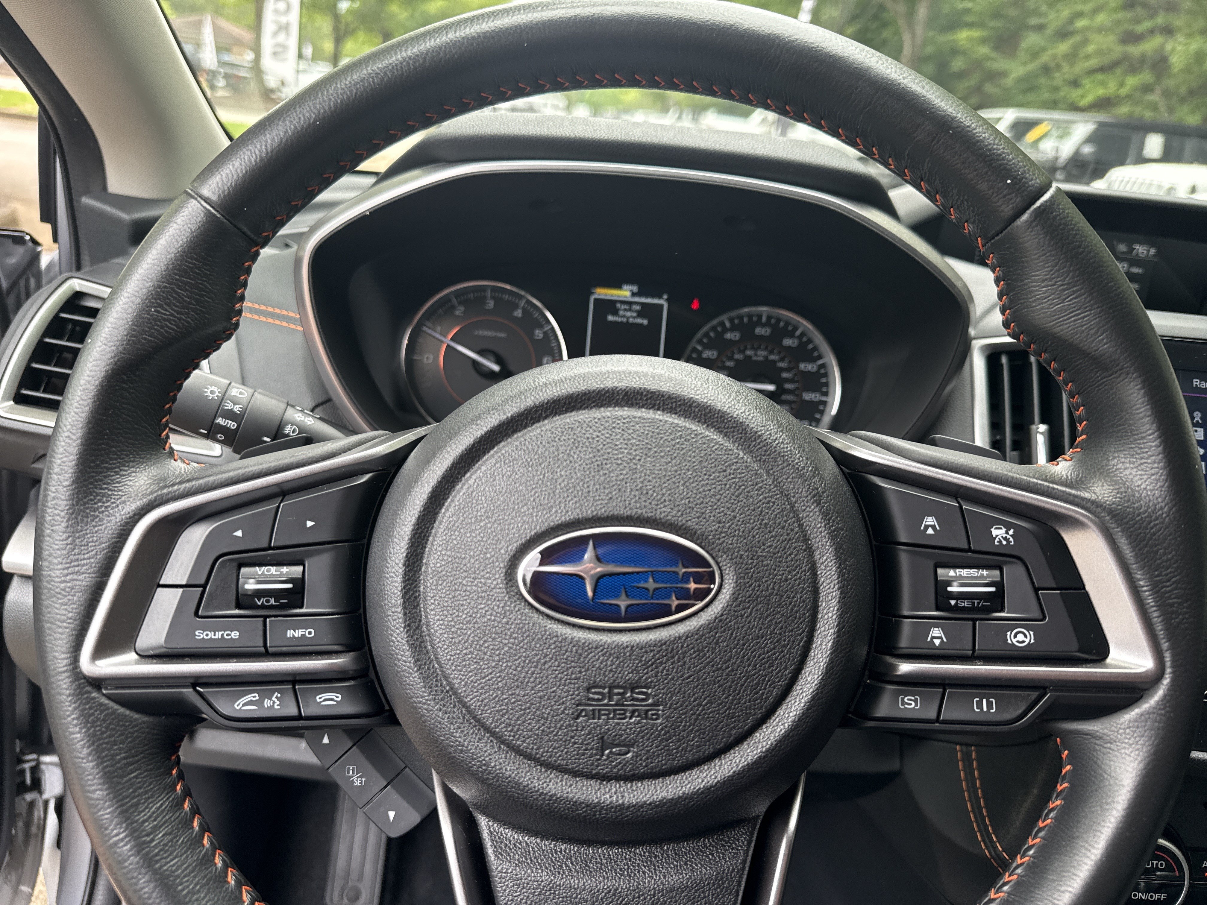 Used 2023 Ice Silver Metallic Subaru Limited image 22