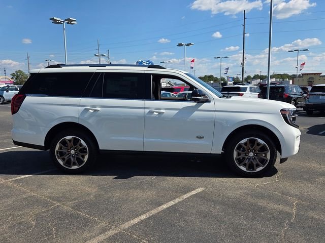 New 2027 White Ford King Ranch image 9
