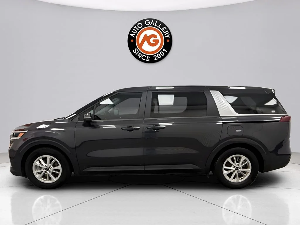 Used 2024 Gray Kia LX image 7