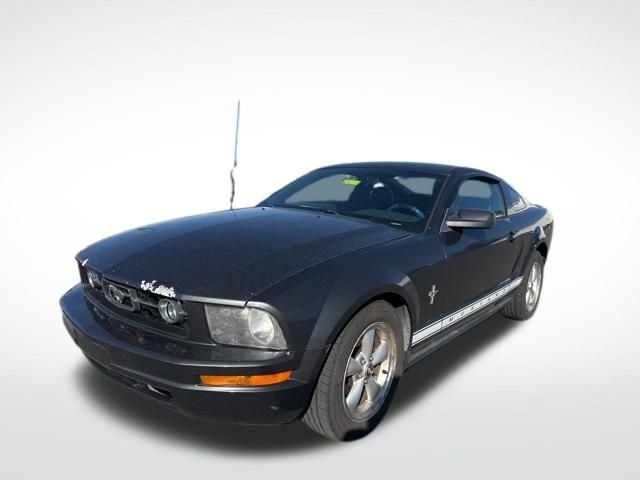 2007 Ford Mustang Deluxe