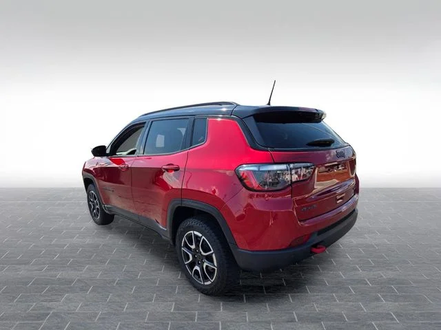 Used 2025 Red Jeep Trailhawk image 5