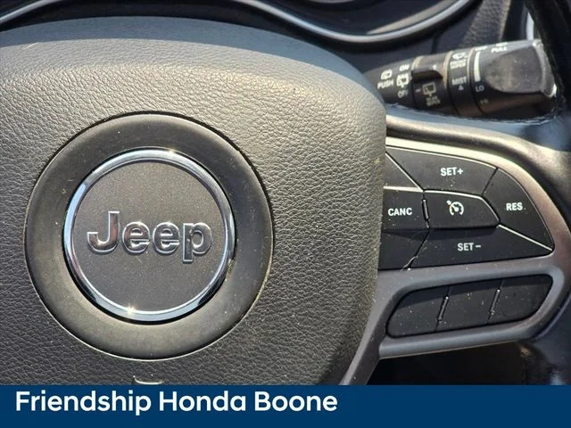 Used 2021 Blue Jeep Latitude Lux image 16