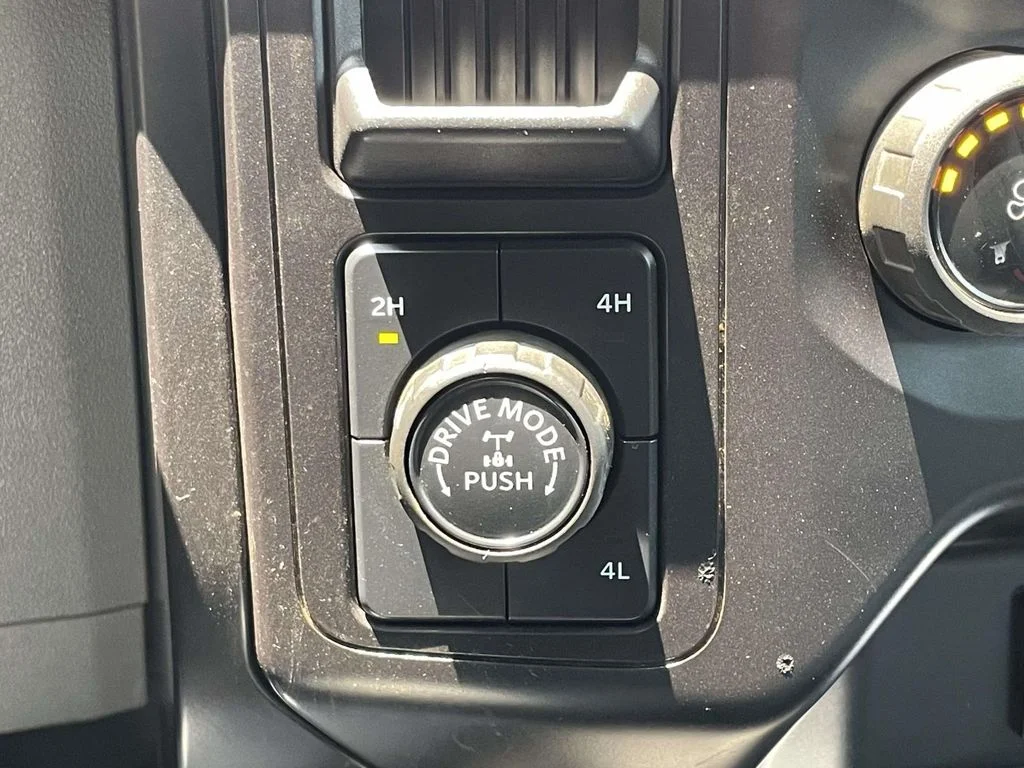 Used 2021 White Ford XL image 29