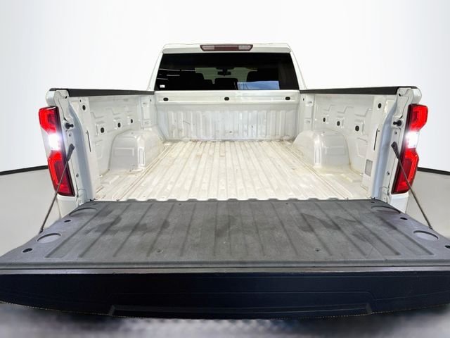 Used 2019 Beige Chevrolet RST image 25