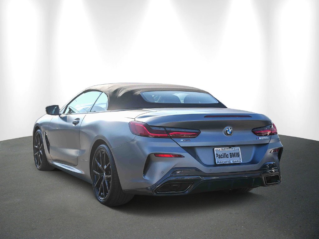 2025 BMW 8 Series photo 4