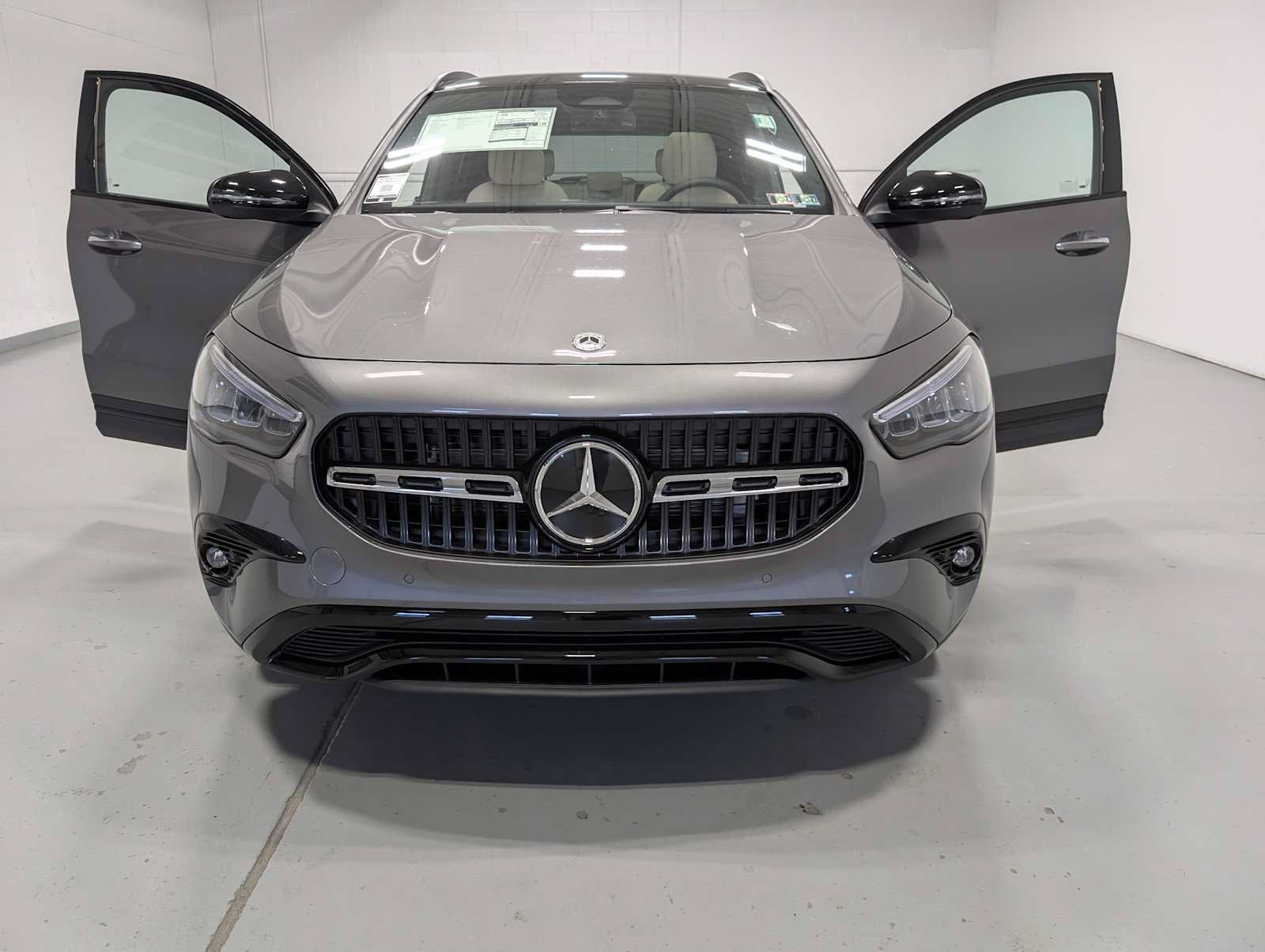 New 2026 Mountain Grey Metallic Mercedes-Benz GLA 250 image 13