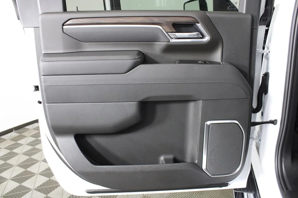 2026 GMC Sierra 3500HD SLT - Photo 11