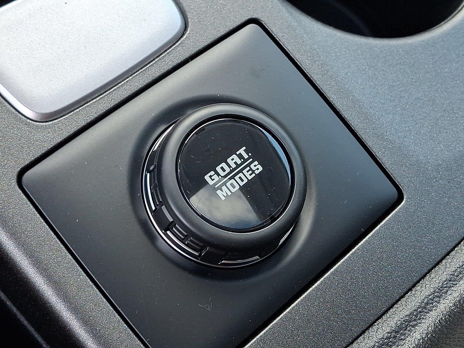 New 2026 Carbonized Gray Metallic Ford Outer Banks® image 17