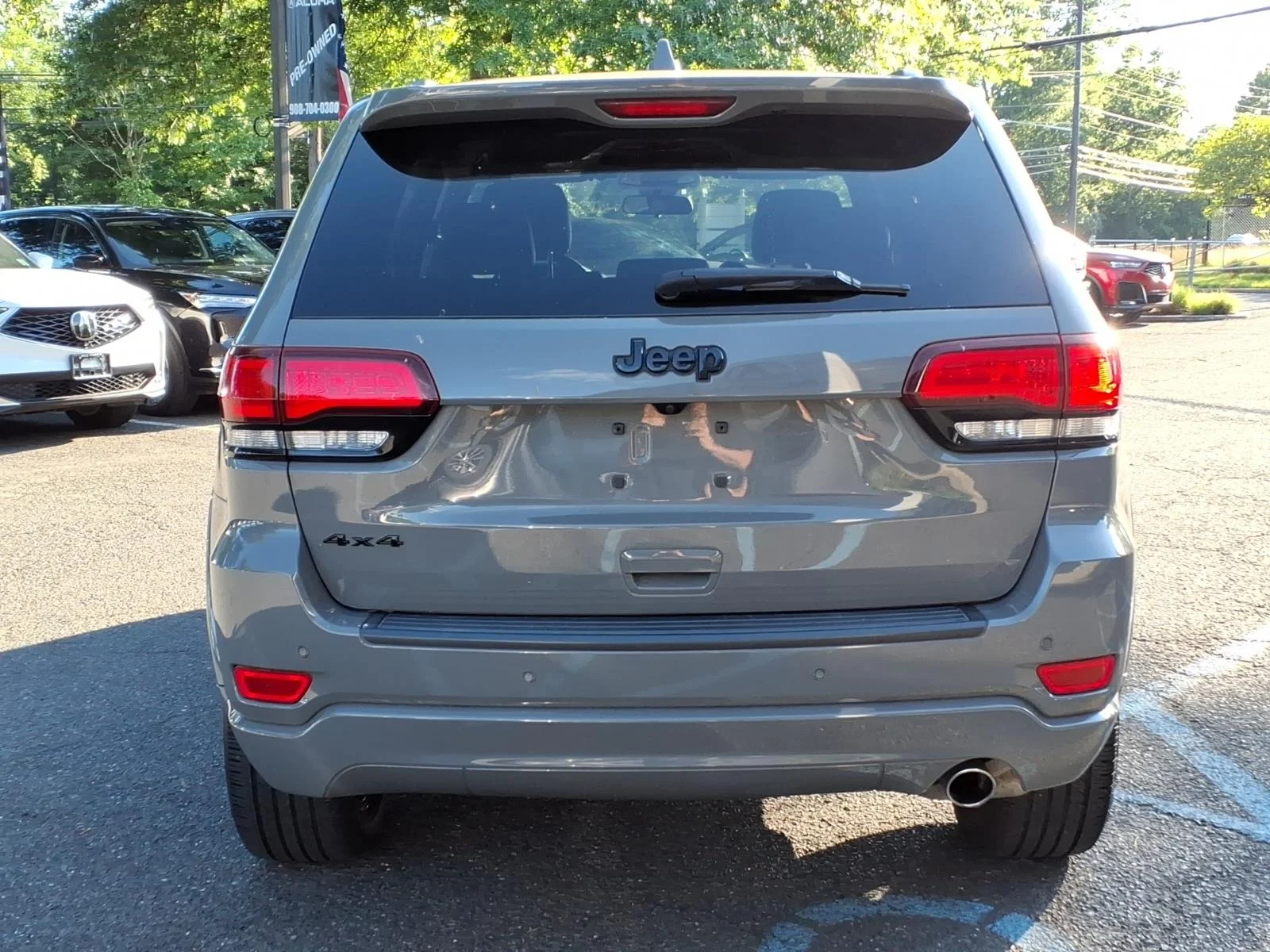 Used 2021 Granite Crystal Metallic Clear Coat Jeep Laredo X image 21