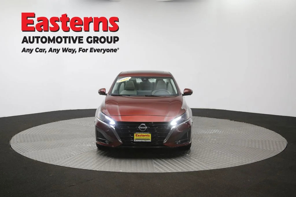 Used 2024 Red Nissan 2.5 SL image 56