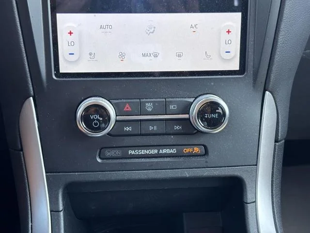 Used 2024 Carbonized Gray Metallic Ford  image 23