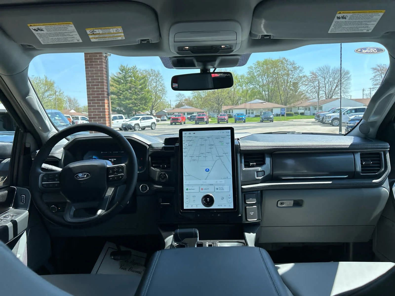 2025 Ford F-150 Lightning Flash - Photo 18