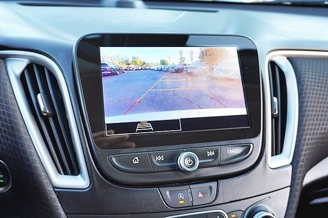 Used 2023 Gray Chevrolet LT image 24