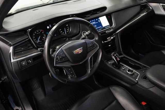 Used 2020 Black Cadillac Sport image 3