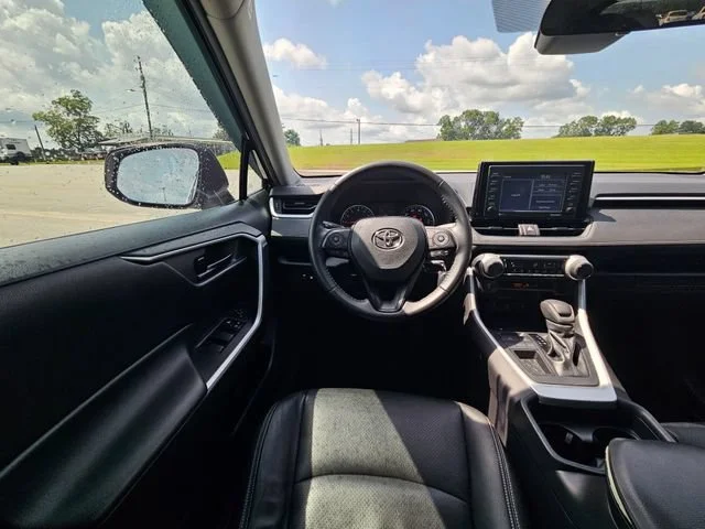 Used 2020 Black Toyota LE image 13