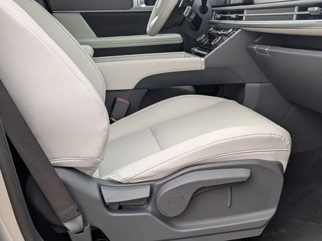 New 2026 Silver Hyundai SEL image 23