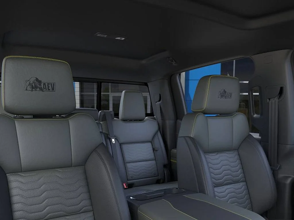 New 2026 Summit White Chevrolet ZR2 image 25