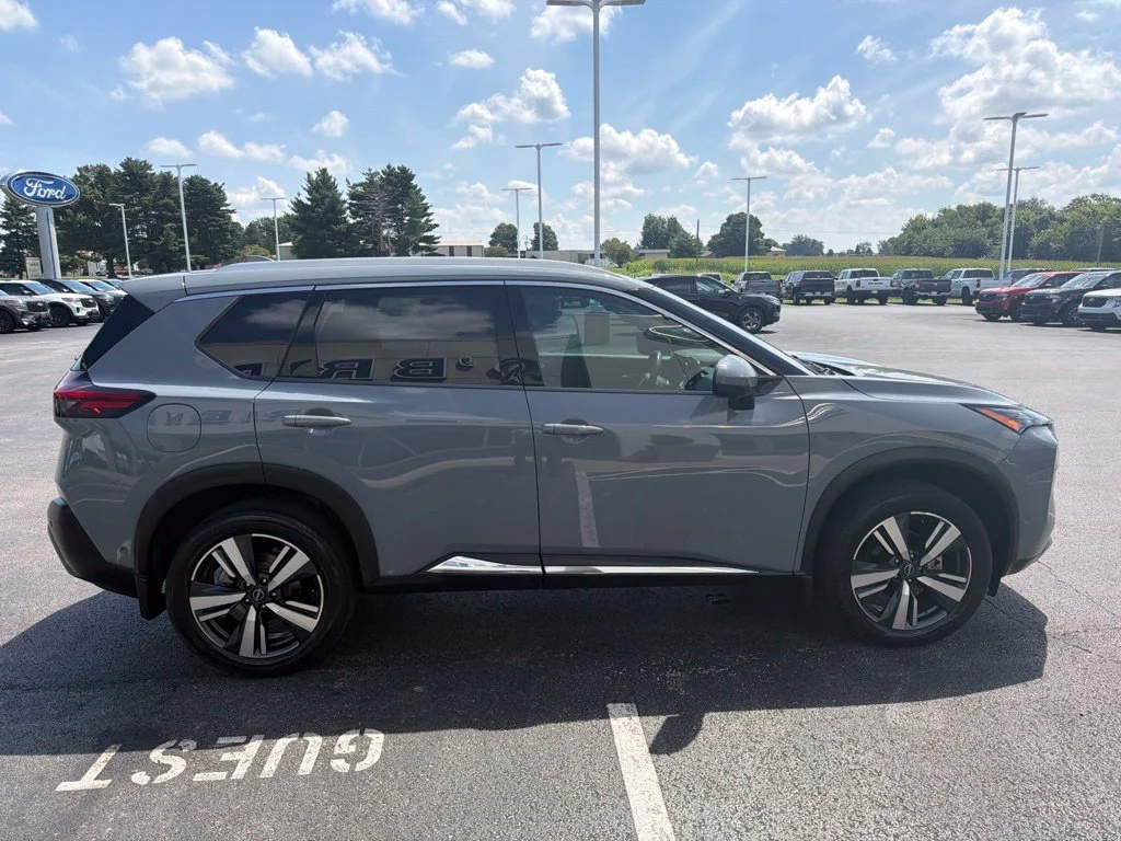 Used 2023 Boulder Gray Pearl Nissan SL image 6