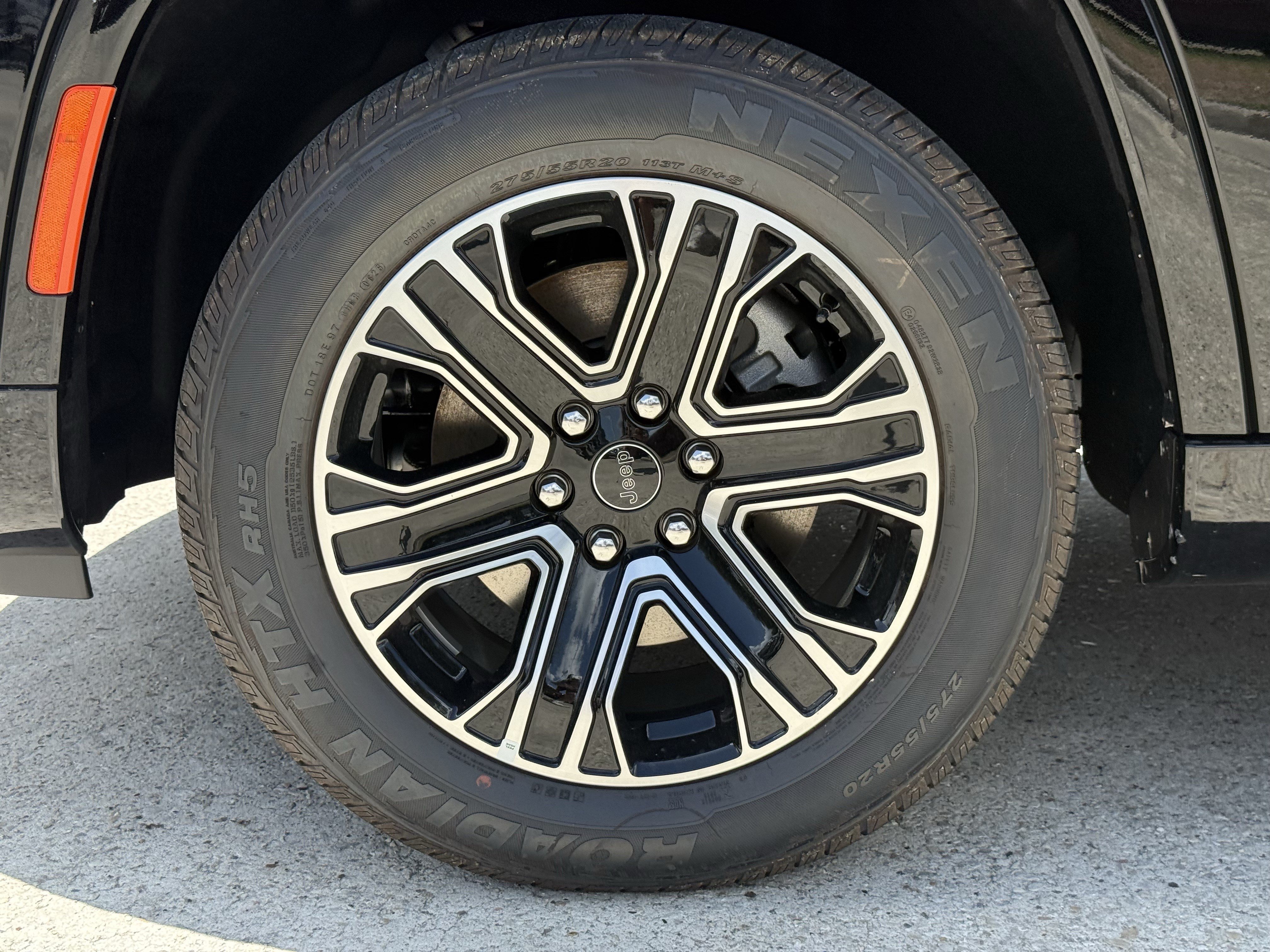 New 2026 High Gloss Black Exterior Paint Jeep  image 8