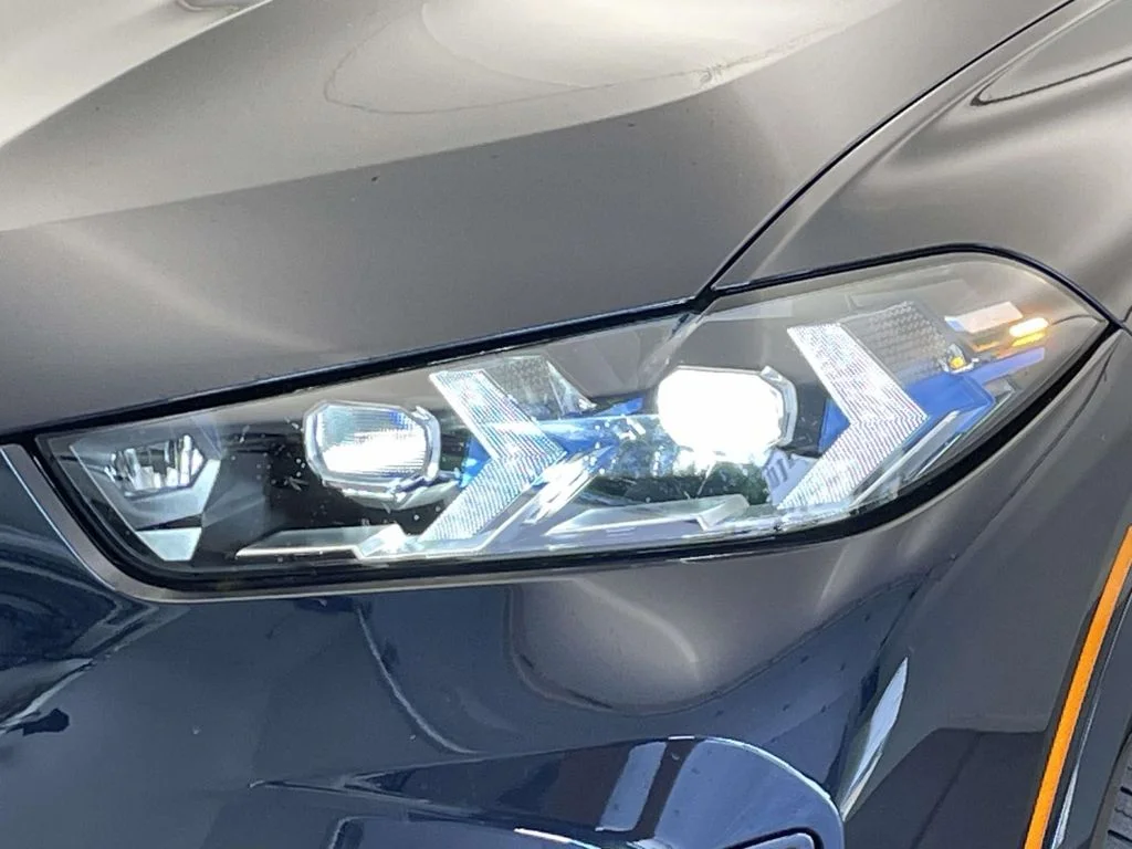 New 2026 Black BMW xDrive40i image 9