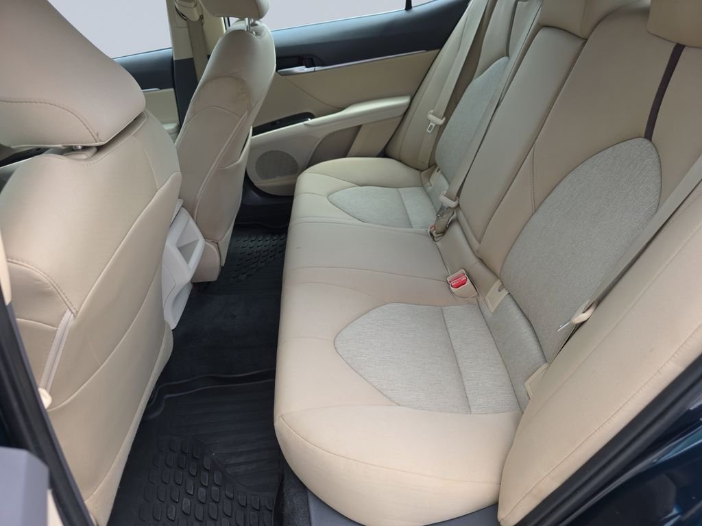 2018 Toyota Camry LE - Photo 29