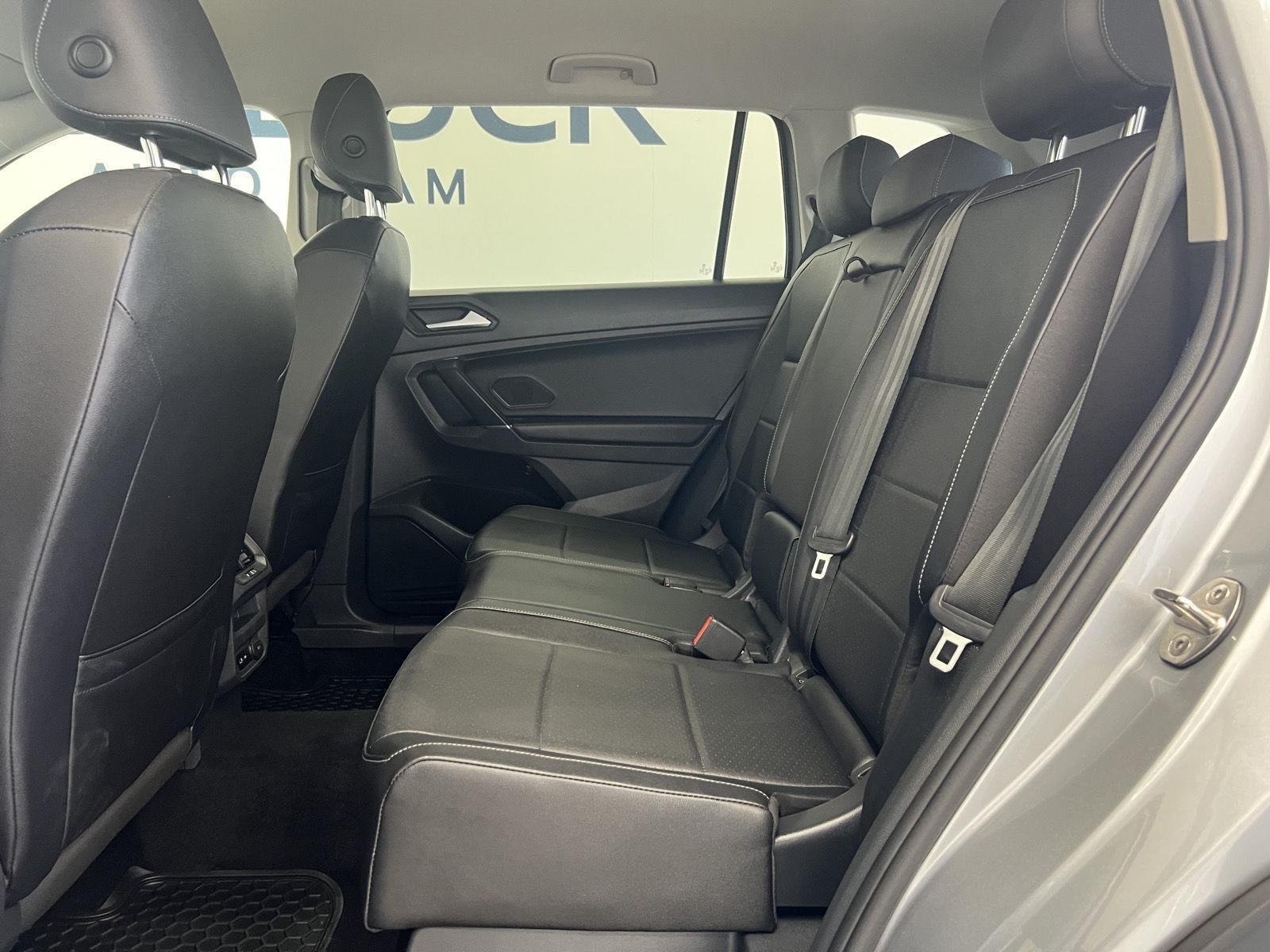 2020 Volkswagen Tiguan SE - Photo 26