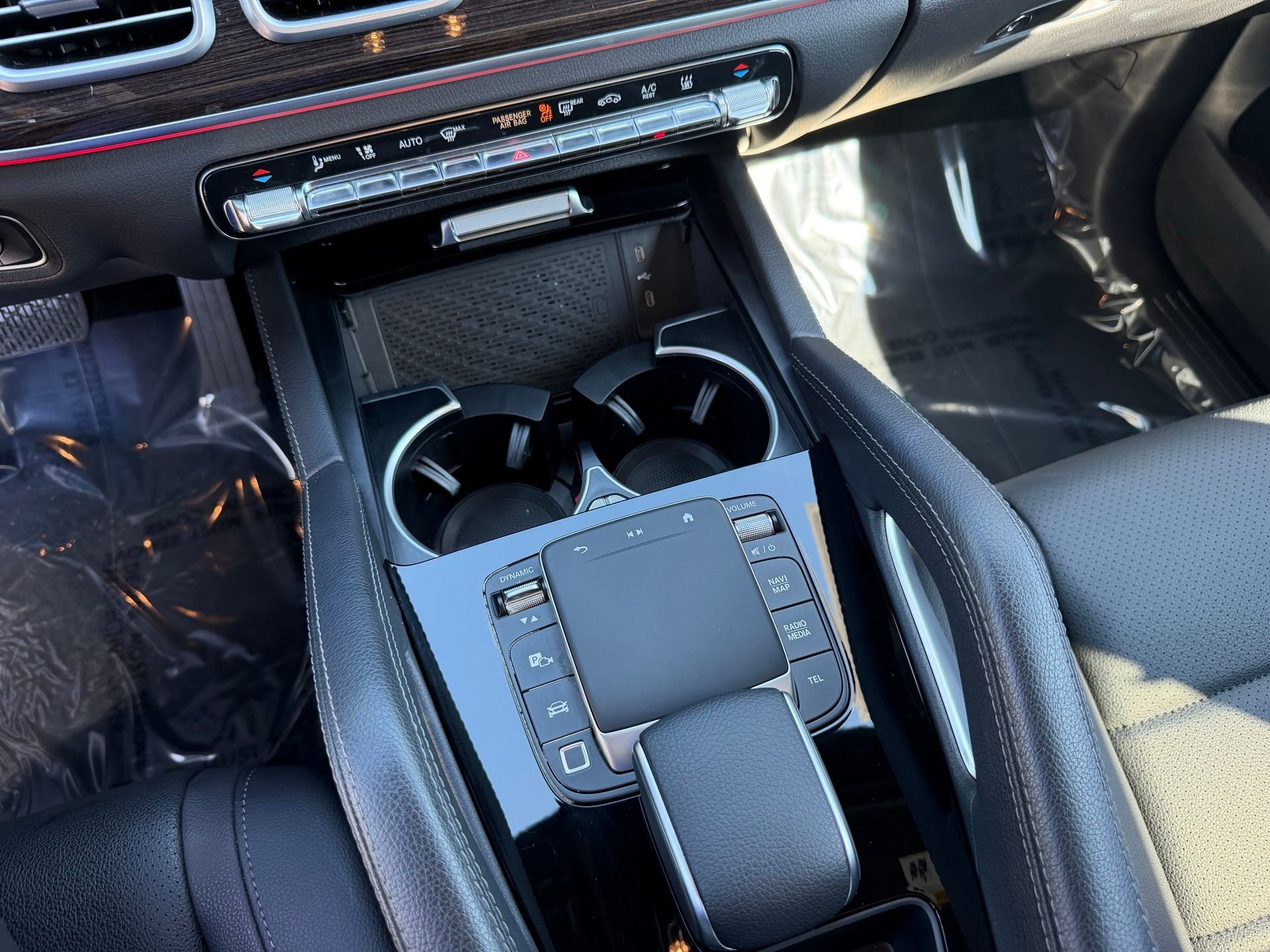 Certified Used 2025 Black Mercedes-Benz GLE 450e image 17
