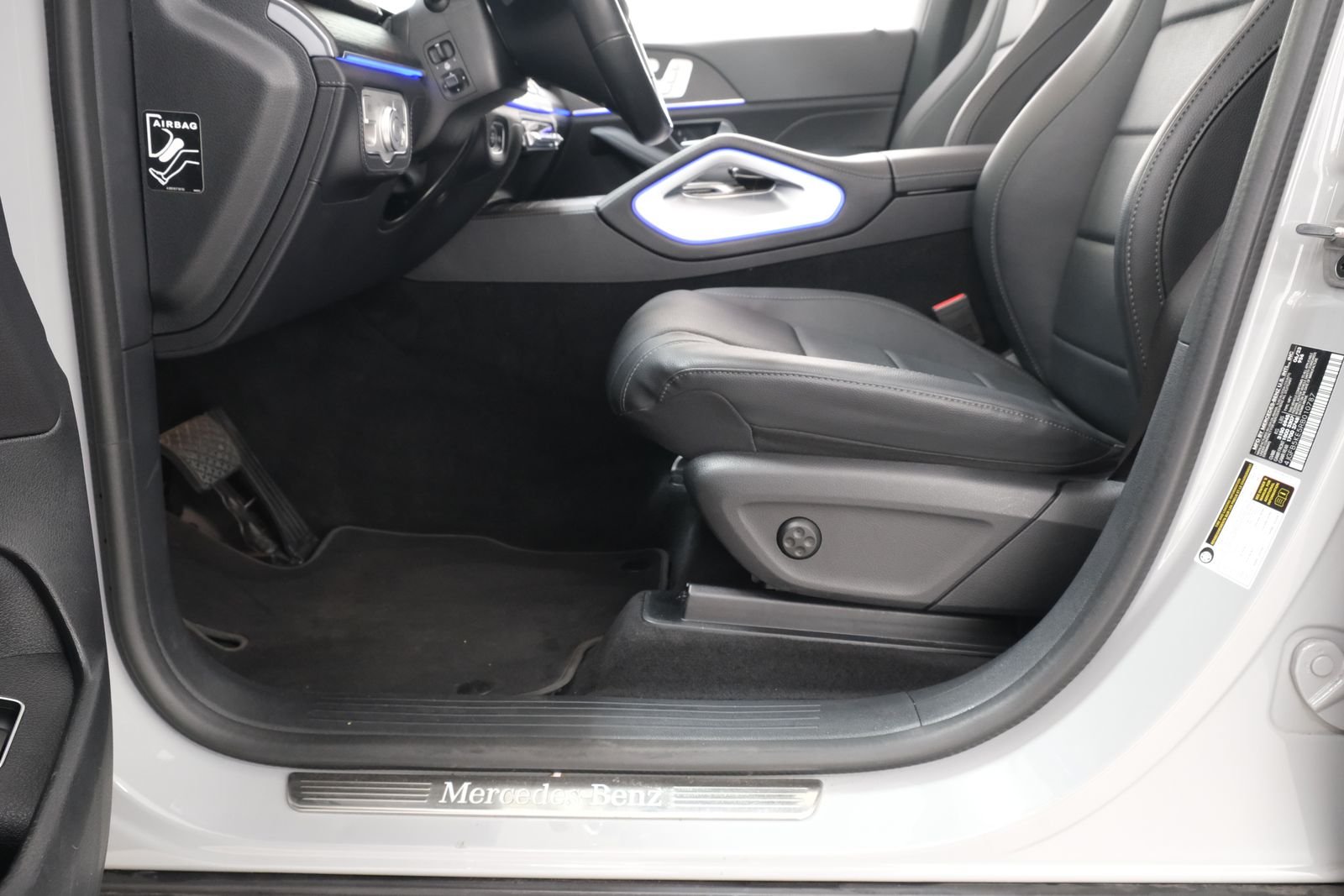 Used 2024 MANUFAKTUR Alpine Gray Mercedes-Benz GLE 450 image 35