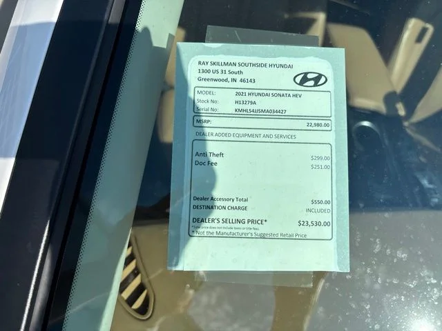 Used 2021 Hyper White Hyundai Limited image 2