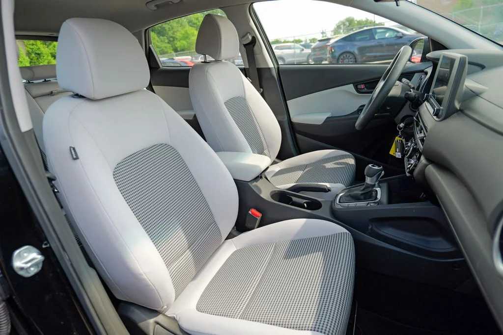 Used 2023 Abyss Black Pearl Hyundai SE image 35