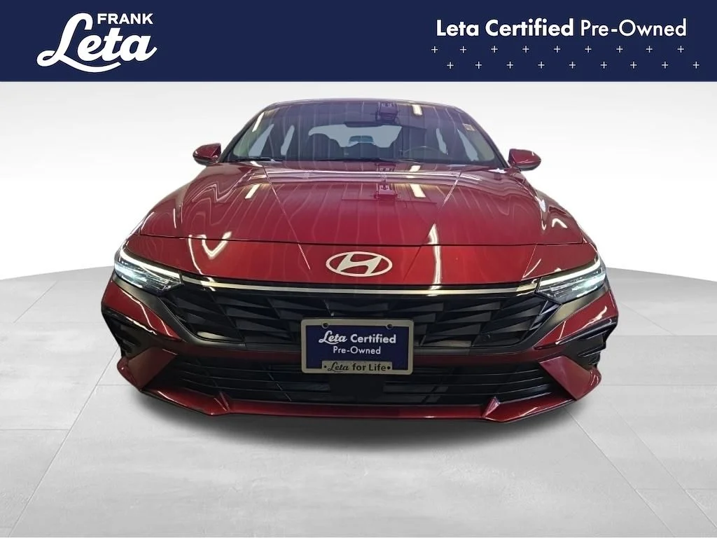 Certified Used 2025 Red Hyundai SEL Convenience image 10