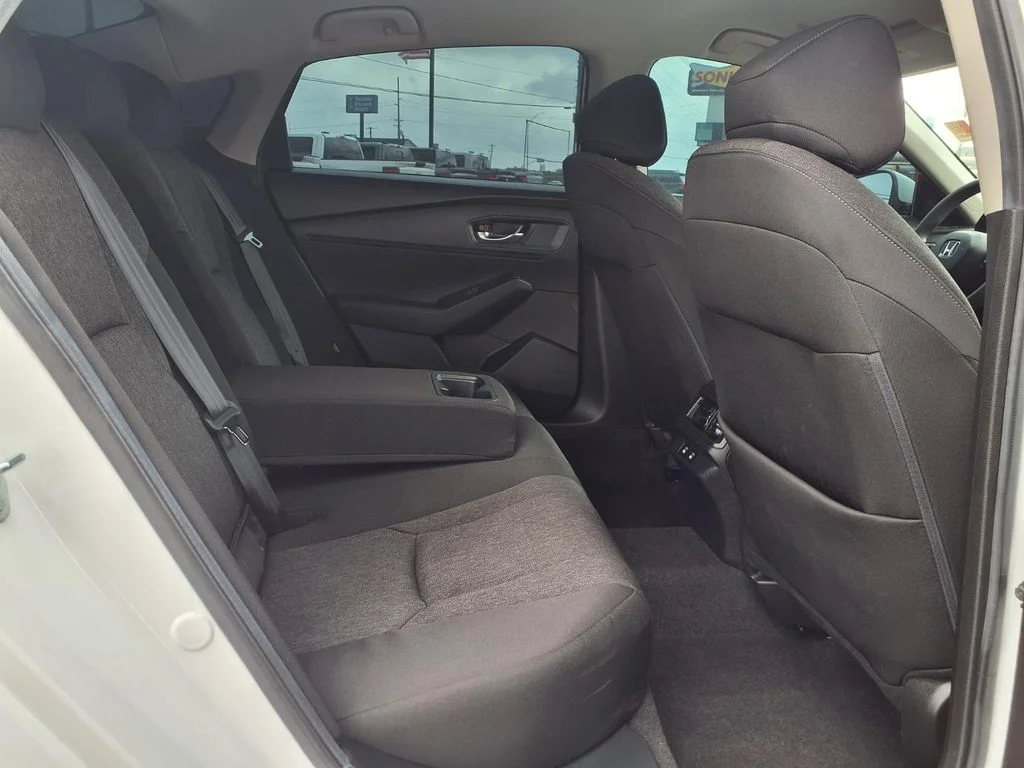 Used 2025 White Honda LX image 7