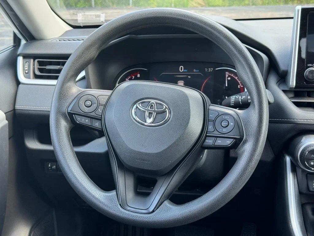 Used 2024 White Toyota XLE image 15