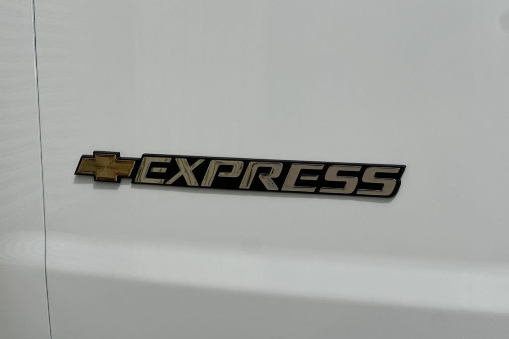 2026 Chevrolet Express Cargo Work Van - Photo 24