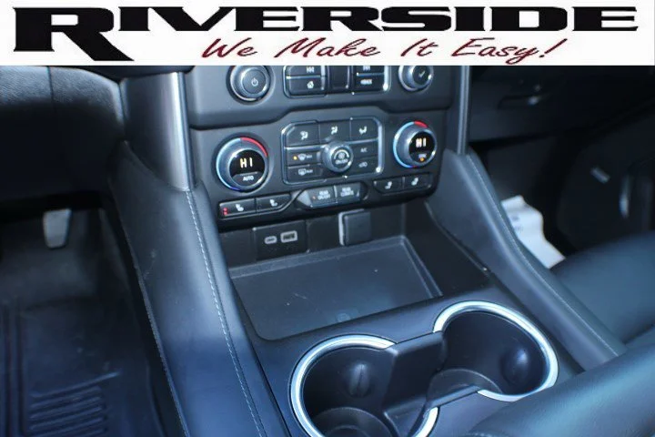 Used 2023 Black Chevrolet Z71 image 12